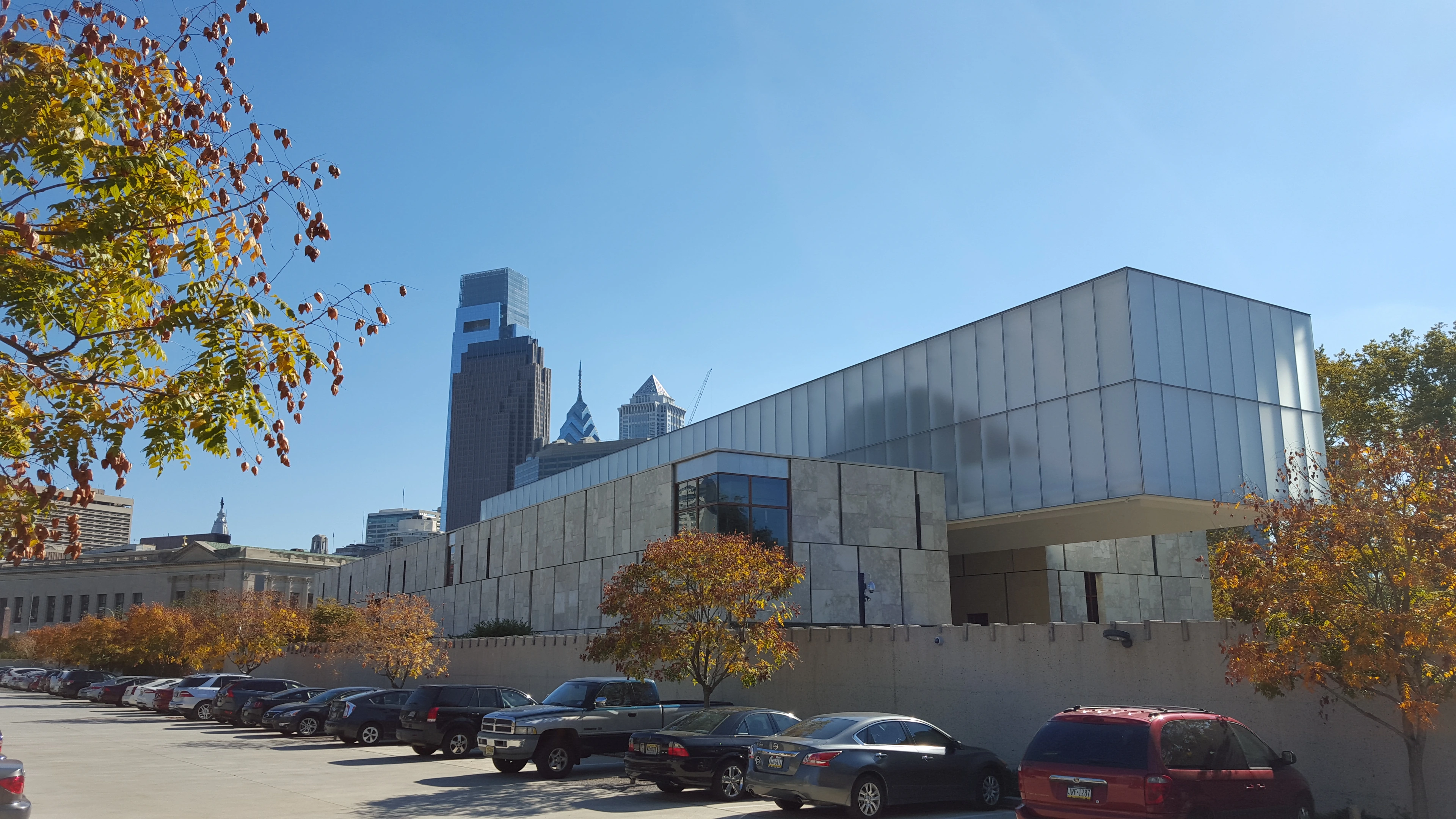 The Barnes Foundation in Philadelphia on a clear day with autumn foliage.