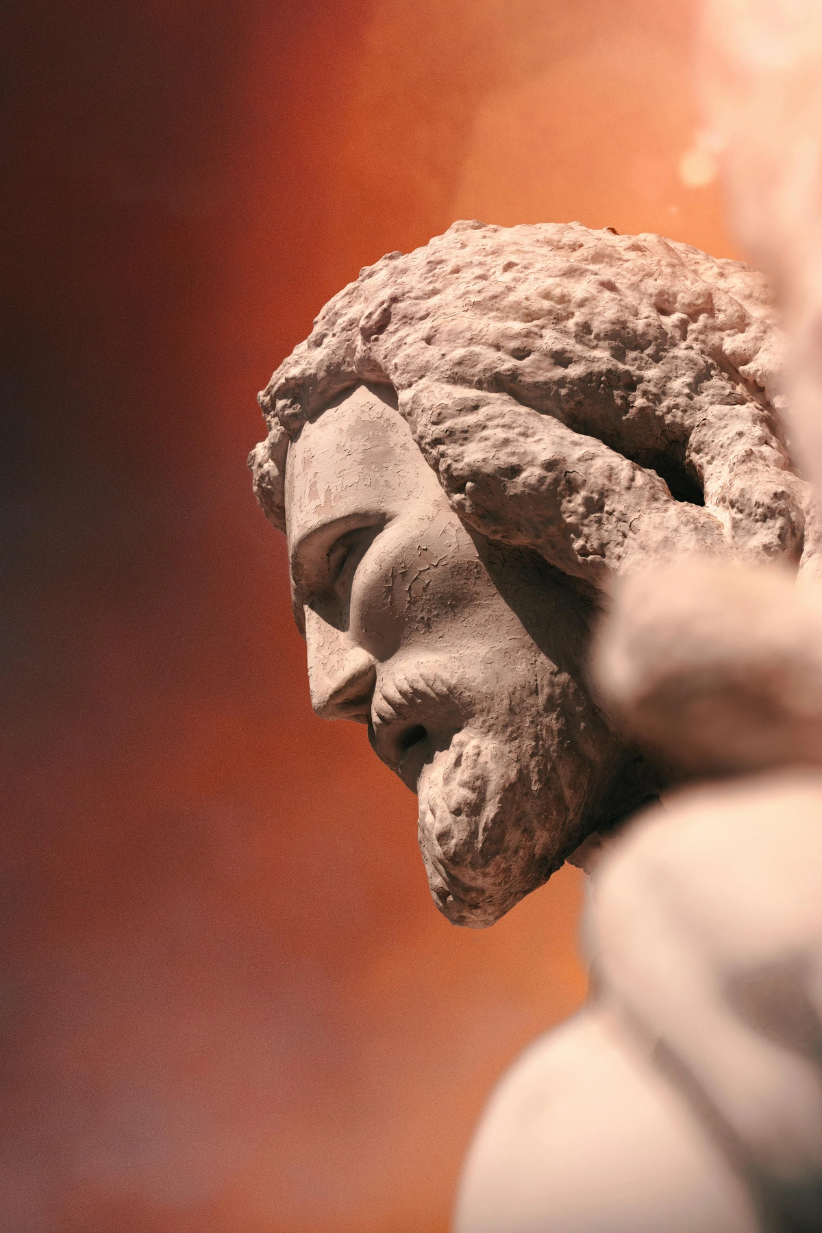 bust-ancient-sculpture
