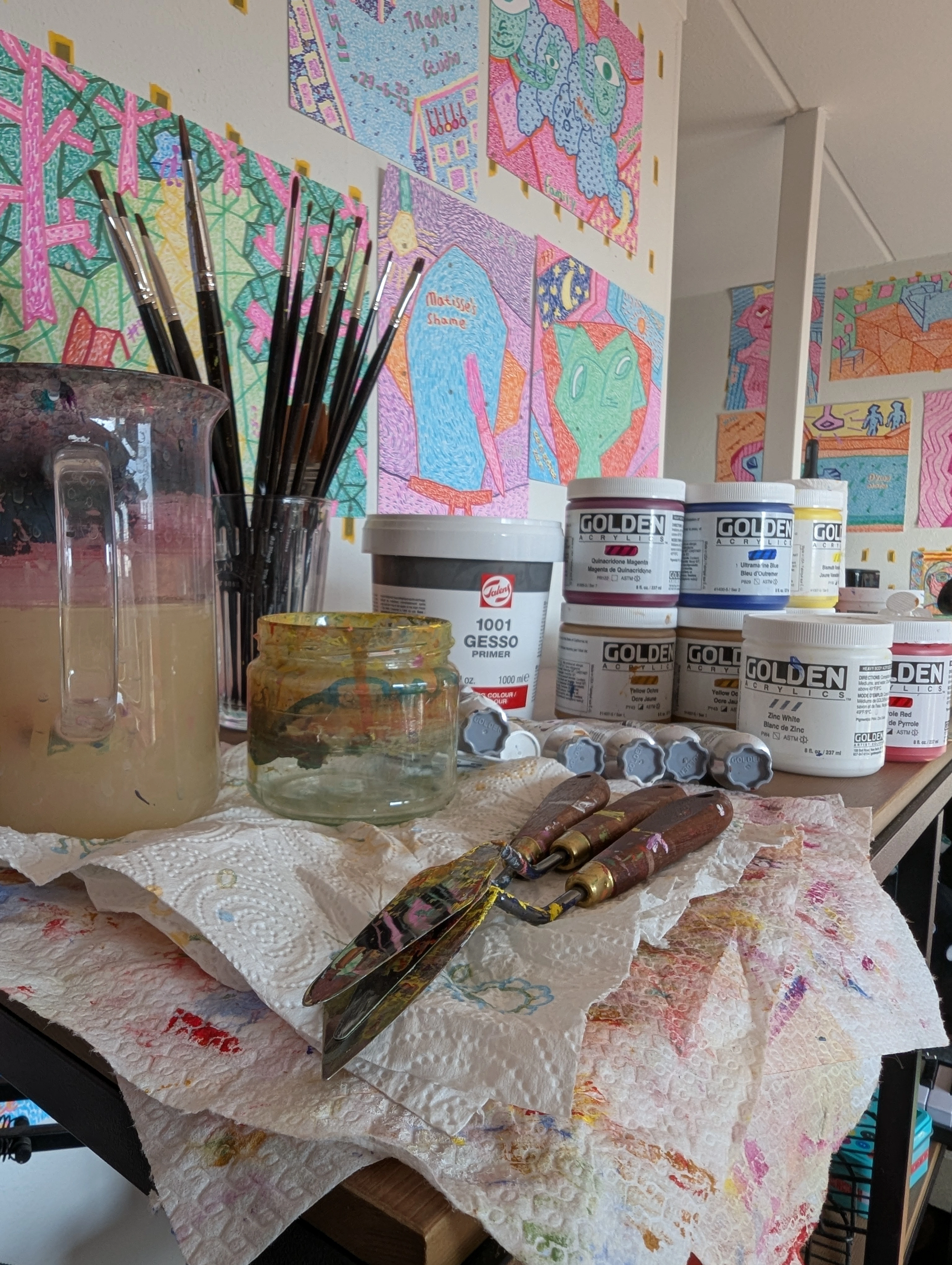 Zenmuseum paint, brushes and pallete knives