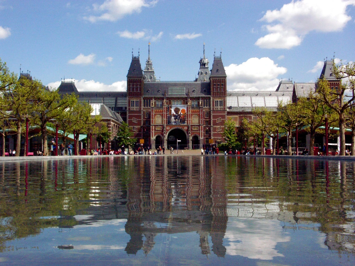 Rijksmuseum in Amsterdam from the front